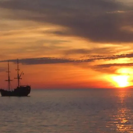 Seaside In Cisowo With Terrace And Lovely Garden Tatil Evi *