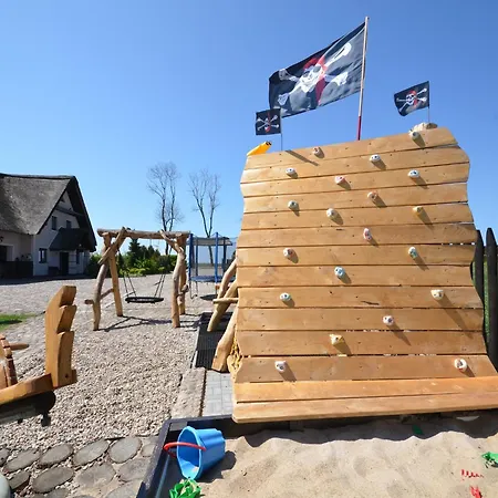 Tatil Evi Seaside In Cisowo With Terrace And Lovely Garden *