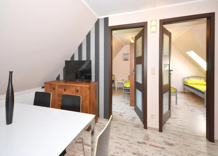 Seaside In Cisowo With Terrace And Lovely Garden Darłowo