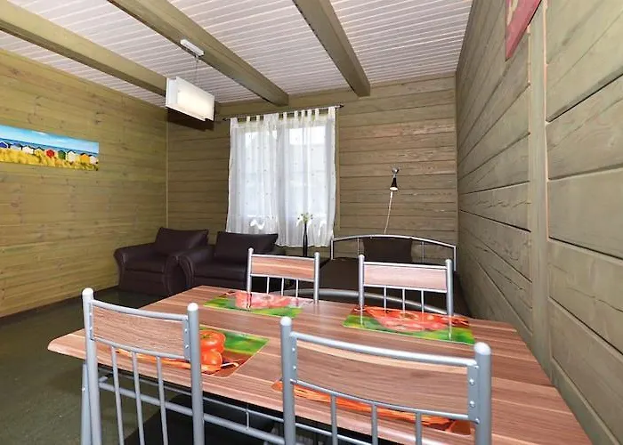 Сasa de vacaciones Seaside In Cisowo With Terrace And Lovely Garden *