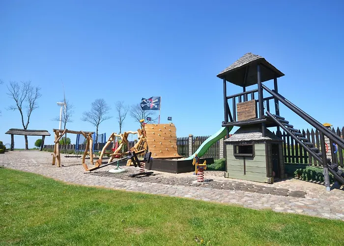 Seaside In Cisowo With Terrace And Lovely Garden *