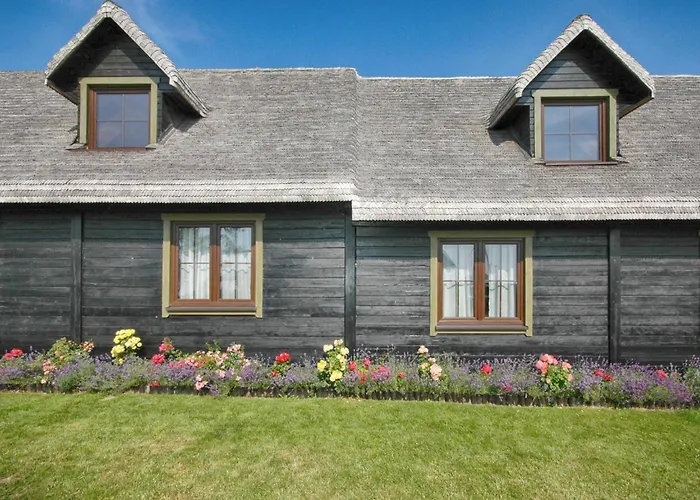 Seaside In Cisowo With Terrace And Lovely Garden Darłowo