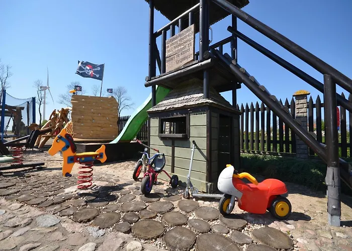 Seaside In Cisowo With Terrace And Lovely Garden * Darłowo